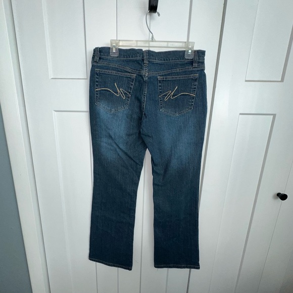 Women's Daisy Fuentes Denim Jeans with Cute Pocket Stitching - Size 10 - Picture 4 of 8